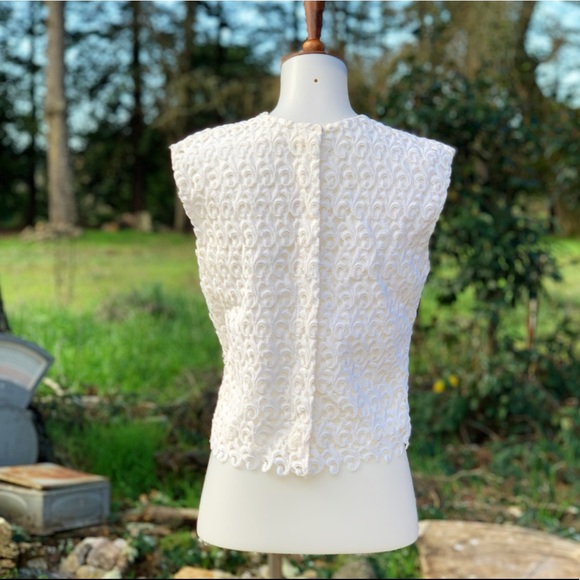 SOLD 1960's Ornate Lacey Back Button Shell Top - Picture 3 of 8